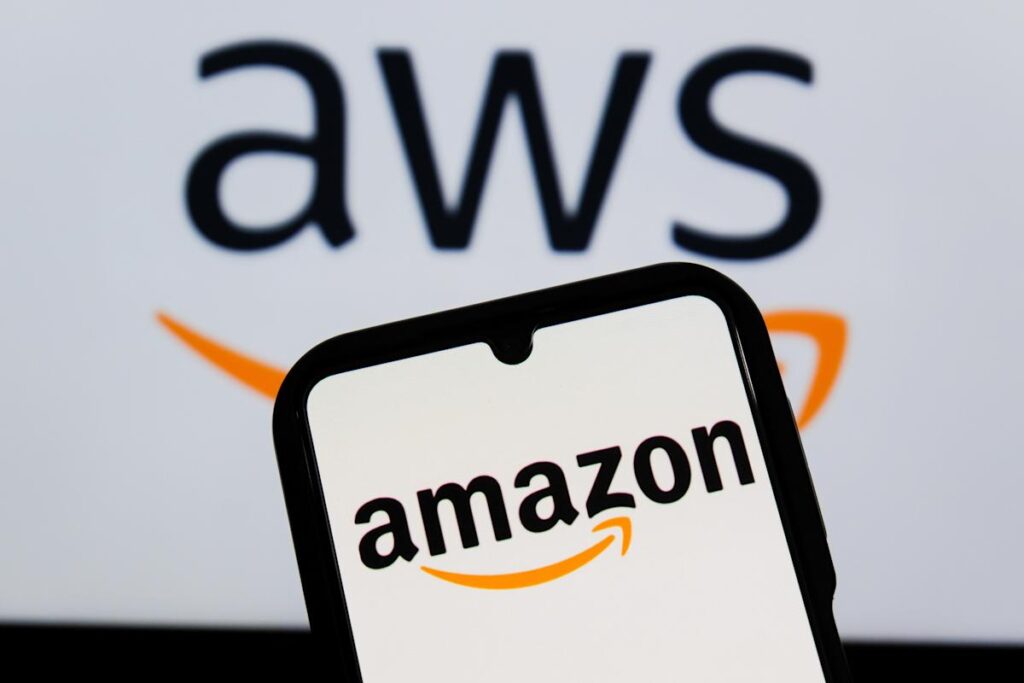 Amazon’s AWS outage has knocked services like Alexa, Snapchat, Fortnite, Venmo and more offline Amazon's AWS outage has knocked services like Alexa, Snapchat, Fortnite, Venmo and more offline