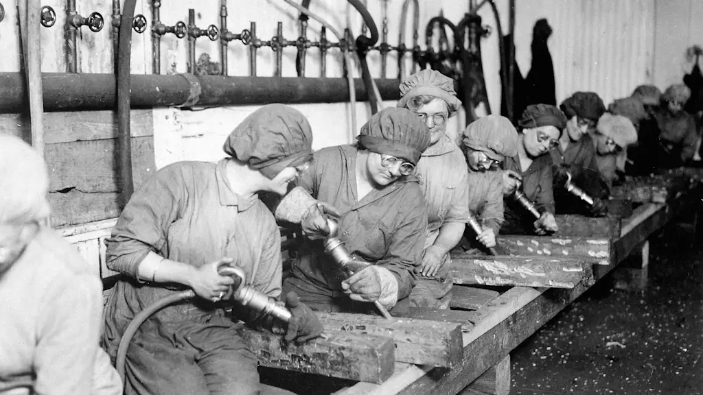 Five ways women have historically powered the economy DAA Icon