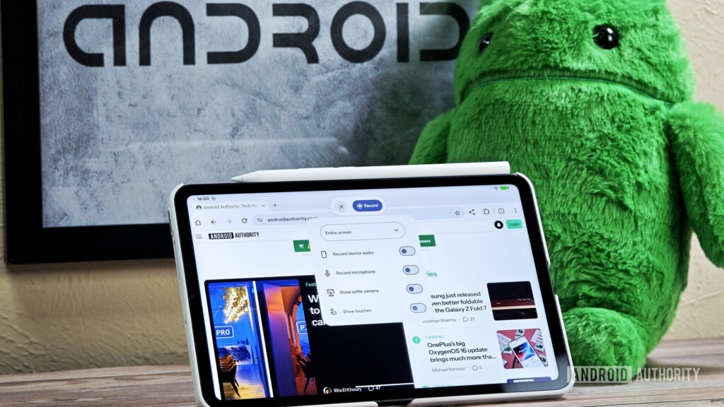 Google is preparing big screen recording upgrades for Android Photo of new screen recorder toolbar on an Android tablet