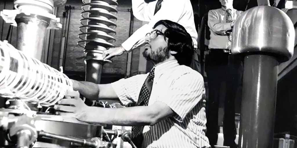 IEEE Memorial Fund Honors Magnet Pioneer Swarn Kalsi IEEE Memorial Fund Honors Magnet Pioneer Swarn Kalsi