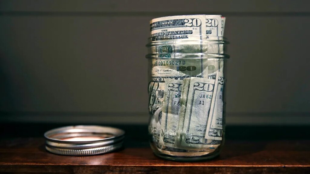 Realigning your money in 2026: How to pay off debt and build savings Realigning your money in 2026: How to pay off debt and build savings