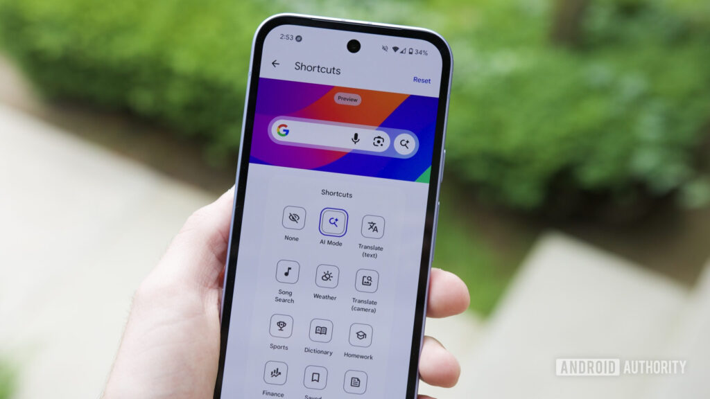 Android 17 lets users customize launcher search shortcuts Customization settings for the Google Search bar Android widget.