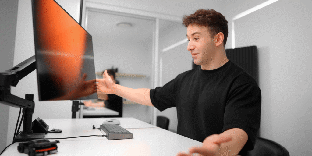 OLED gaming monitor shows only light burn-in after 3,000-hour torture test — 500 hours of Overwatch gameplay leaves a faint scar on the premium panel OLED gaming monitor shows only light burn-in after 3,000-hour torture test — 500 hours of Overwatch gameplay leaves a faint scar on the premium panel