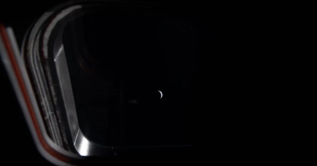 Check out this stunning Earth shot as Artemis II crew edges toward new record Check out this stunning Earth shot as Artemis II crew edges toward new record