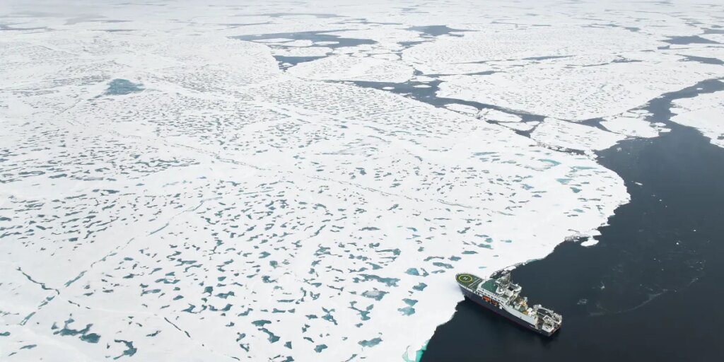 Digging for clues about the North Pole’s past Digging for clues about the North Pole's past