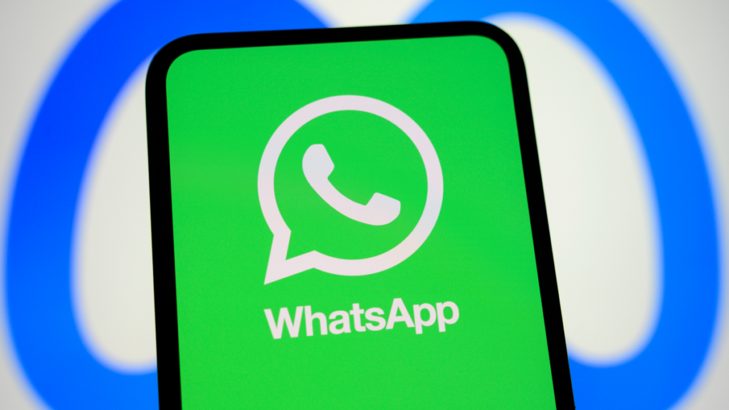 Meta Warns iPhone Users About Spyware‑Infested Fake WhatsApp