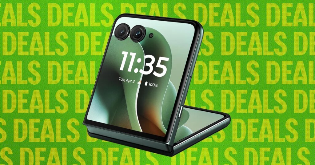 Motorola’s Souped-Up Folding Phone Is Almost Half Off