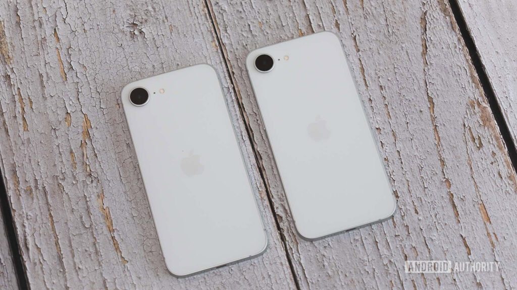 Apple iPhone 16e alongside Apple iPhone 17e, practically identical