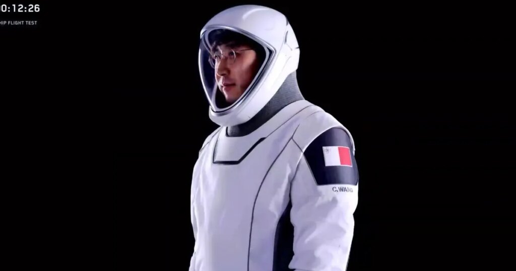 A billionaire crypto bro will lead humanity to Mars atop Musk's Starship