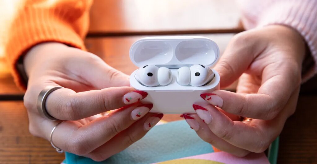 Apple’s AirPods with cameras for AI are apparently close to production Apple’s AirPods with cameras for AI are apparently close to production