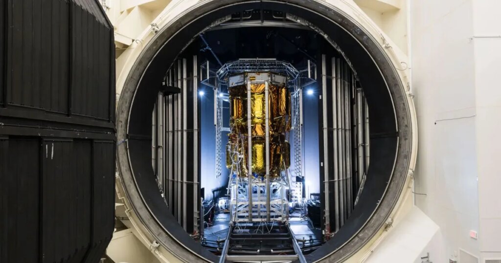 Jeff Bezos’ Moon Lander Just Completed a Key Test Jeff Bezos' Moon Lander Just Completed a Key Test