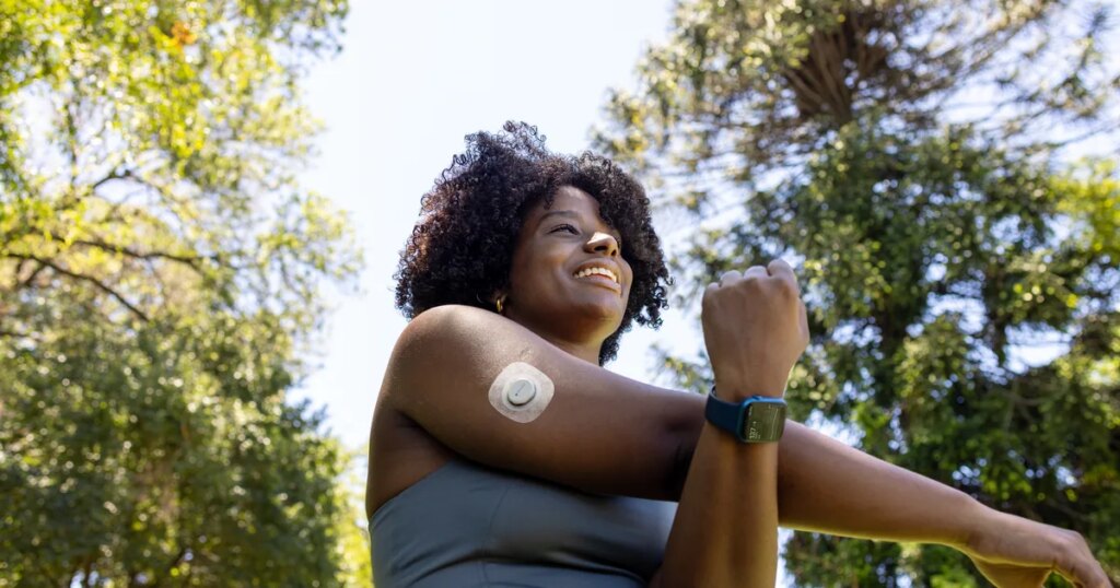 AI fitness coach senses the muscle mechanics as you exercise and prevents rookie injuries