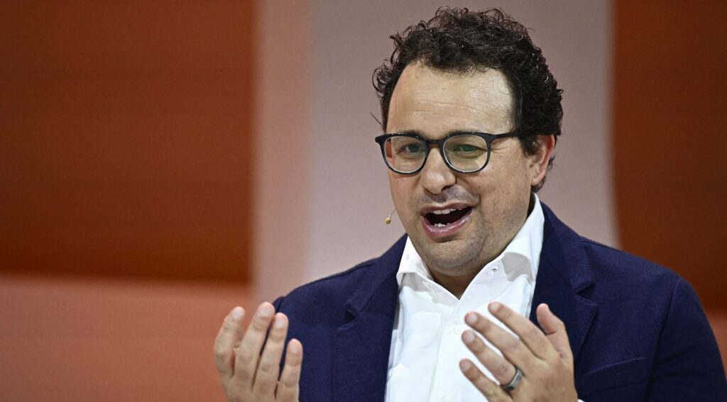 Anthropic will pay workers $85,000 to learn AI — and it reveals the next big AI job trend Anthropic will pay workers $85,000 to learn AI — and it reveals the next big AI job trend