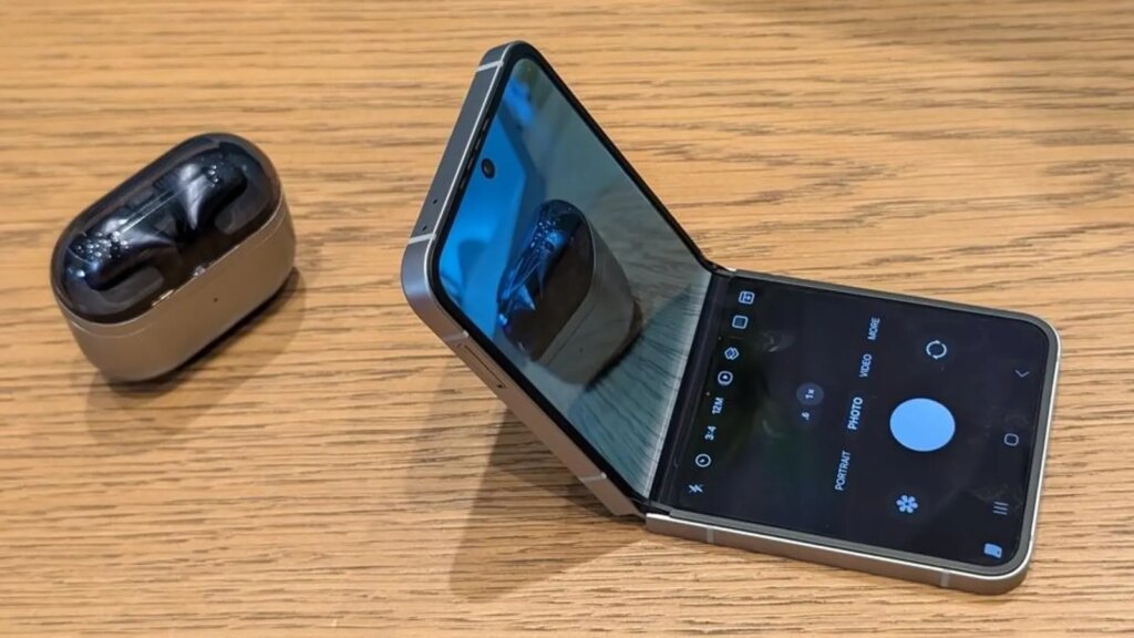 Galaxy Z Fold8 Details Confirmed, E/OS/4 Revealed, Honor Magic V6 Tested