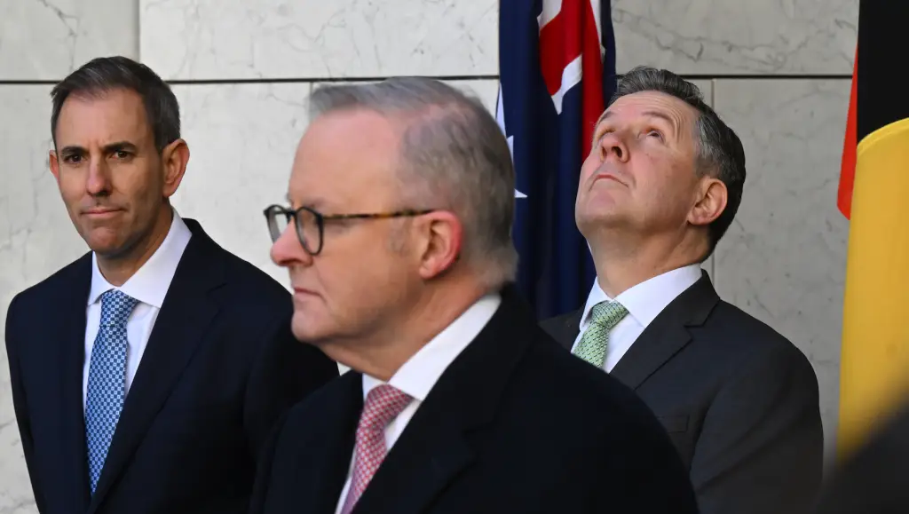 Greens cut deal with government to get Budget CGT changes through Greens cut deal with government to get Budget CGT changes through