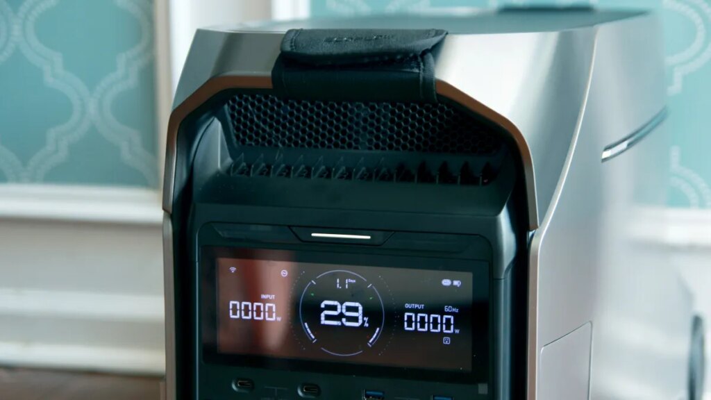 I always keep these 3 devices plugged into my power station - here's why
