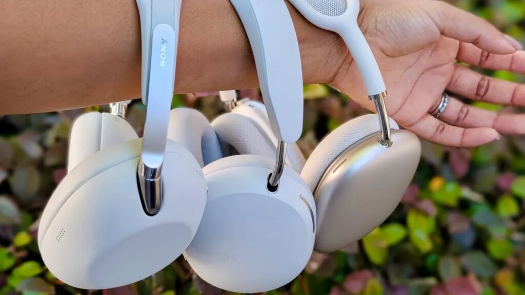 I traveled 2,700 miles with Sony, Apple, and Sennheiser headphones – this pair sounded the best I traveled 2,700 miles with Sony, Apple, and Sennheiser headphones - this pair sounded the best