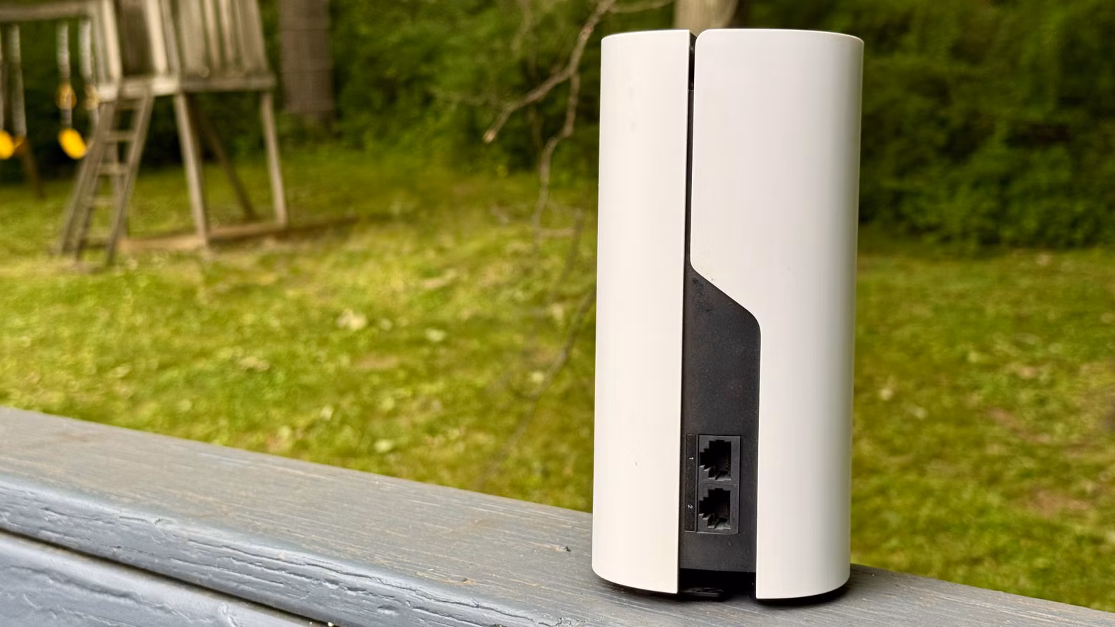 I turned my old router into a backyard Wi-Fi extender—no mesh system needed I turned my old router into a backyard Wi-Fi extender—no mesh system needed
