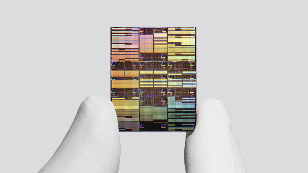 IBM claims world’s first sub-1 nanometer chip technology