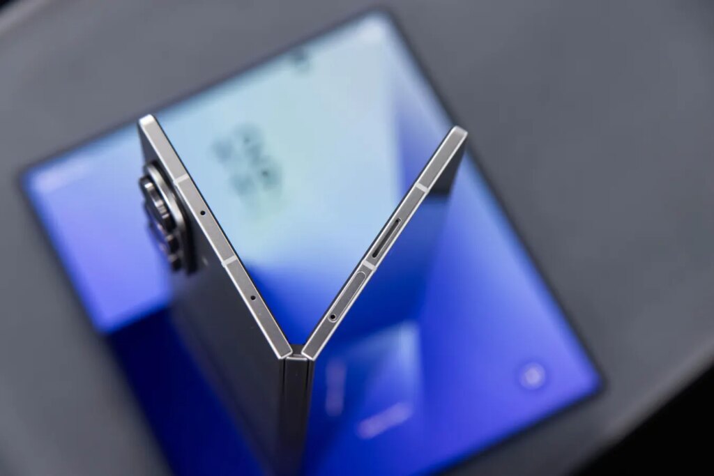 Samsung Slashes Galaxy Z Fold 7 Price Ahead Of Fold 8: Wait Or Buy? Samsung Slashes Galaxy Z Fold 7 Price Ahead Of Fold 8: Wait Or Buy?