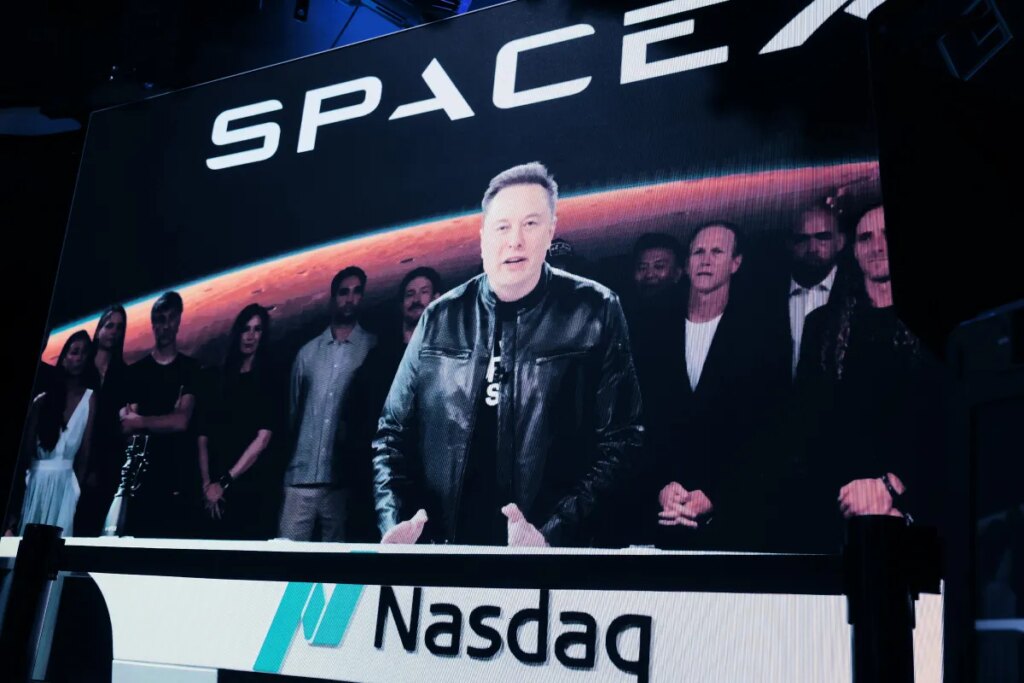 SpaceX Stock Has Now Started to Fall SpaceX Stock Has Now Started to Fall