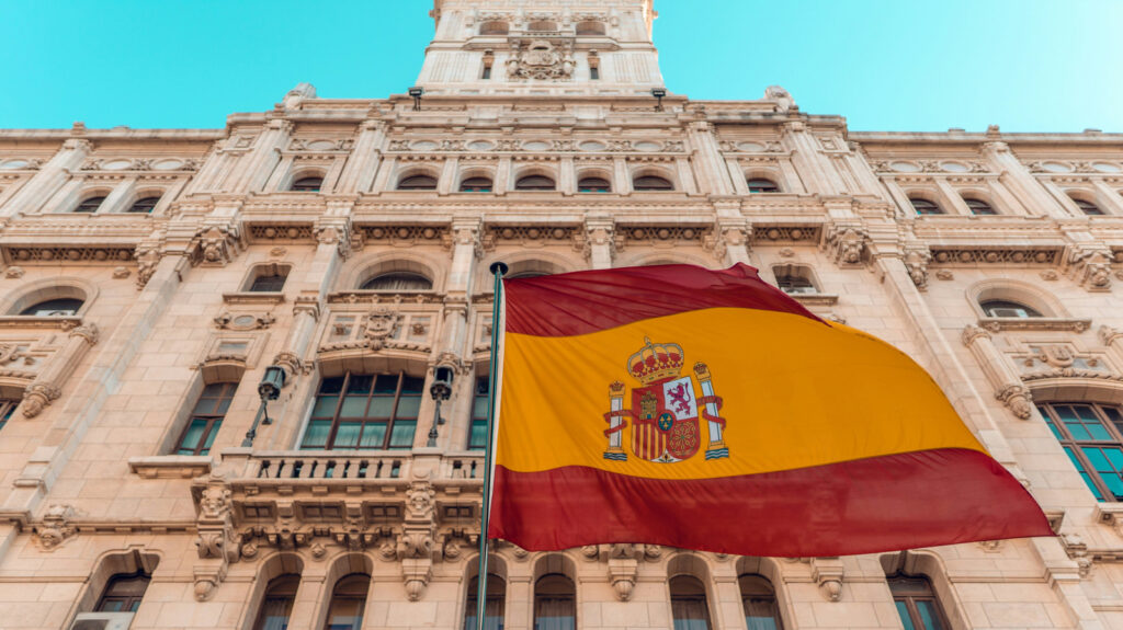 Spain Will Require Carriers To Keep Mobile Networks Live During Power Outages Spain Will Require Carriers To Keep Mobile Networks Live During Power Outages