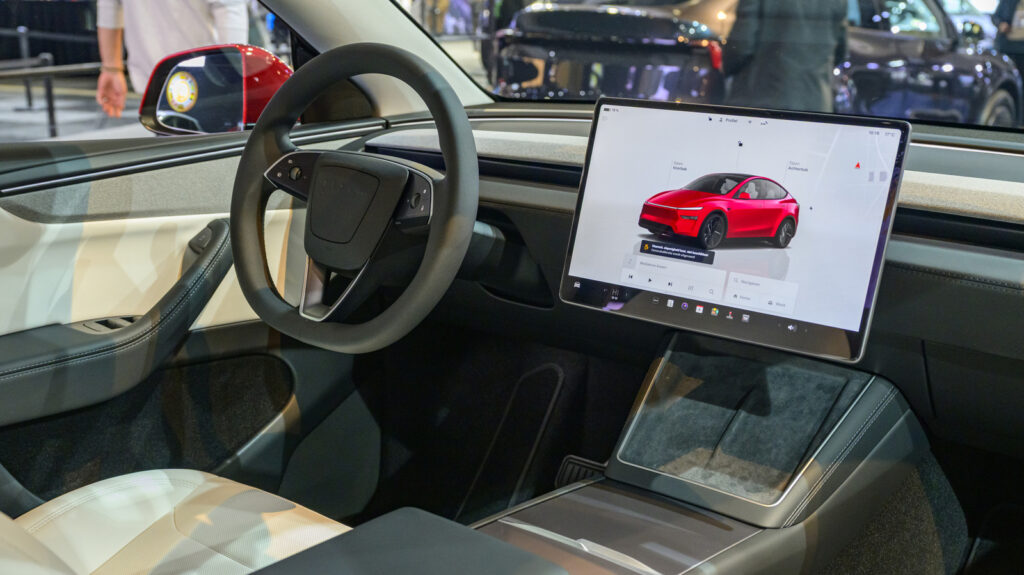 Tesla Settles Lawsuit Over Fatal Pedestrian Crash Involving Full Self-Driving Tesla Settles Lawsuit Over Fatal Pedestrian Crash Involving Full Self-Driving
