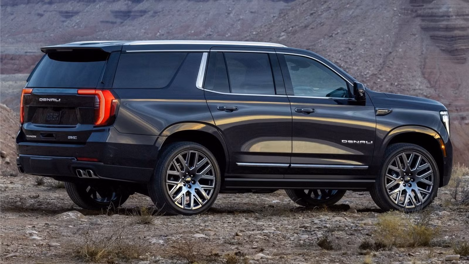 The luxury SUV that makes more sense than an Escalade The luxury SUV that makes more sense than an Escalade