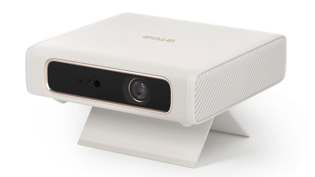 This new Google TV projector from ETOE can light up your wall and charge your phone ETOE Dolphin 2 Projector