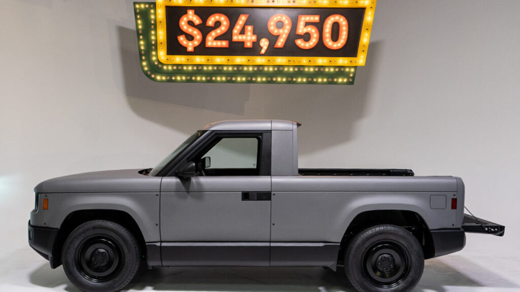 Underpromise, overdeliver? Hands-on with the $24,950 Slate auto. Underpromise, overdeliver? Hands-on with the $24,950 Slate auto.