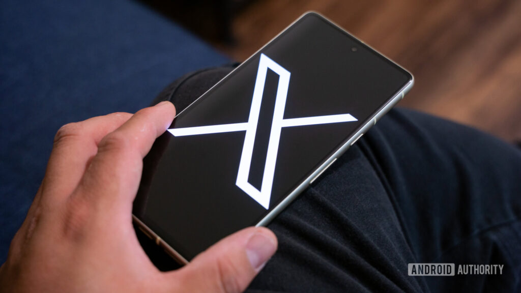 Widespread internet outage impacts multiple sites and services X logo on smartphone stock photo (aka Twitter) (4)