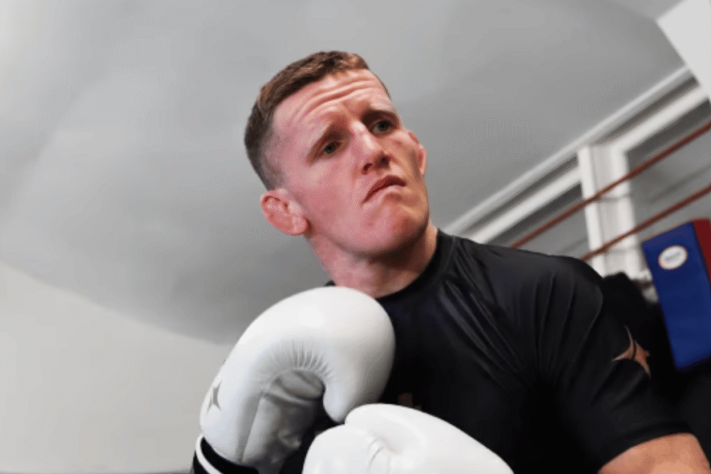 Australian MMA fighter warned over illegal gambling ads Australian MMA fighter Jamie Mullarkey during a training session following an ACMA gambling sponsorship investigation.