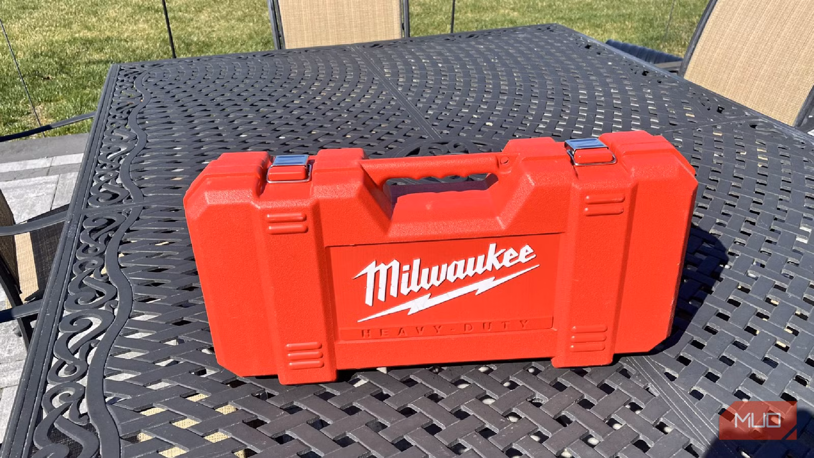 Milwaukee sells two battery systems, and most beginners commit to the wrong one Milwaukee sells two battery systems, and most beginners commit to the wrong one