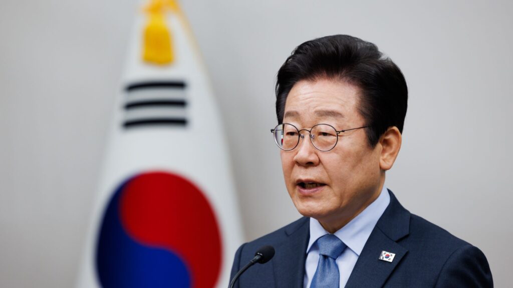South Korea’s $880 billion chip and AI plan faces big power and water challenges — a single megacluster requires a quarter of Seoul’s total power demand Lee Jae-myung, leader of the Democratic Party, speaks during a news conference at the National Assembly in Seoul, South Korea