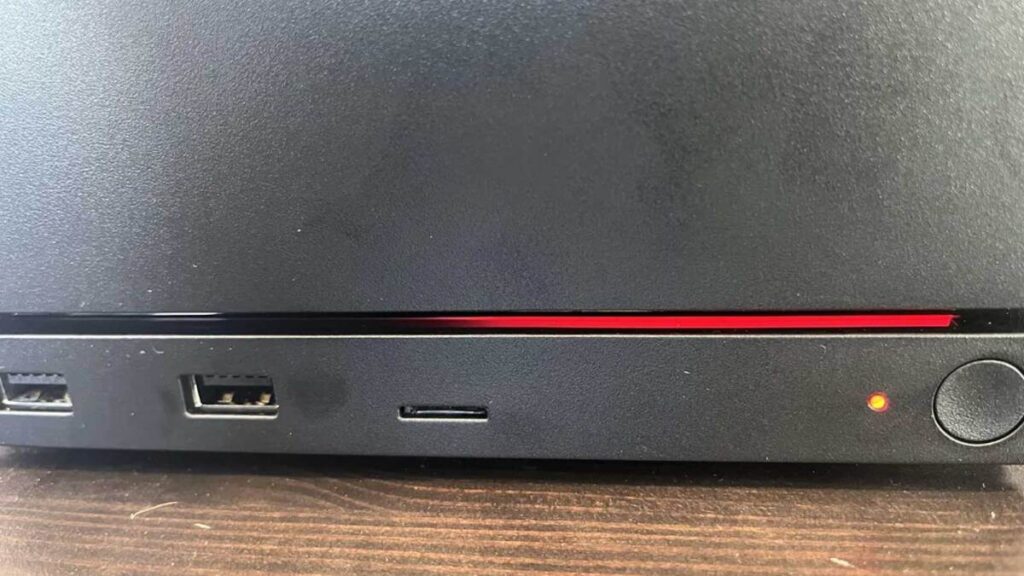 Steam Machine Owner Hit With Red Line of Death (RLOD) as GPU Fails Steam Machine Owner Hit With Red Line of Death (RLOD) as GPU Fails