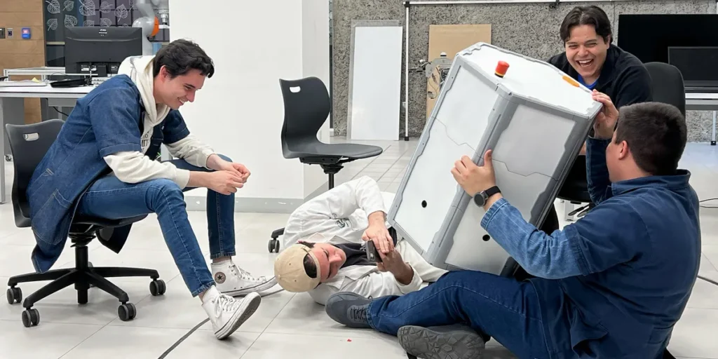 EPICS in IEEE Team Builds Portable Educational Platform EPICS in IEEE Team Builds Portable Educational Platform